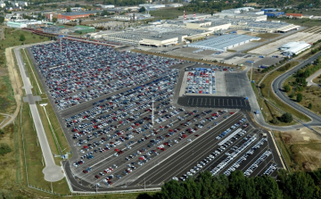 Nem emeli a Suzuki a túlórák számát