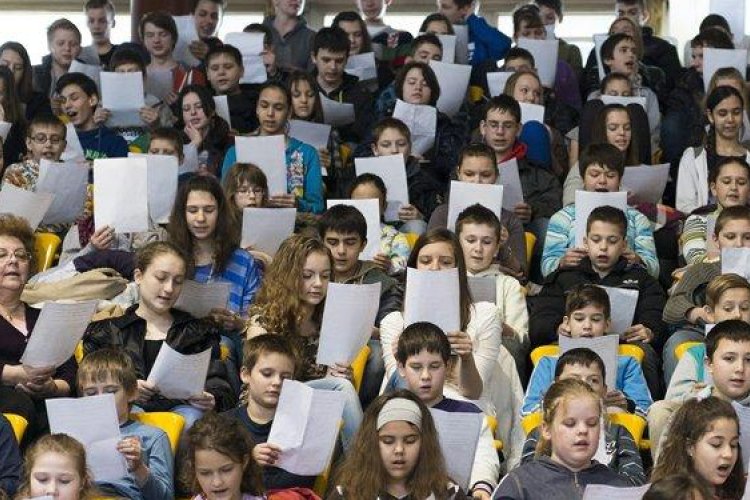 Megdőlt a versmondás rekordja a Költészet Napján