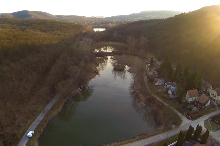 Látványos drónvideón Búbánatvölgy!!!