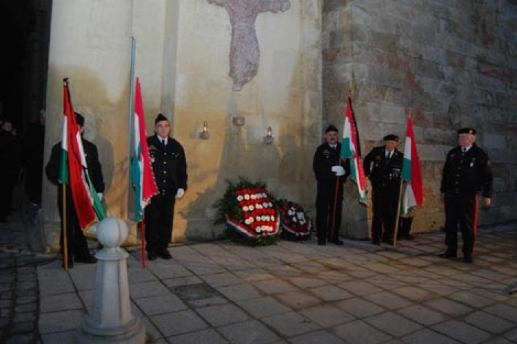 Testület nélkül is lesz október 23-i és 26-i megemlékezés Esztergomban