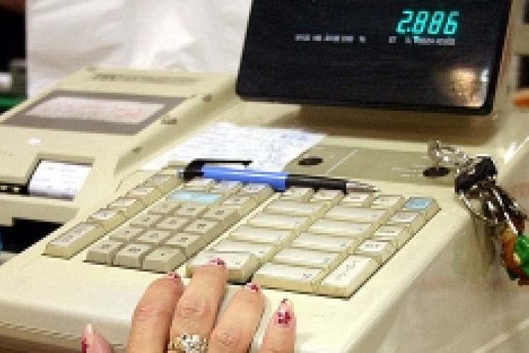 A NAV a pénztárgéppel ügyeskedőkre készül lecsapni