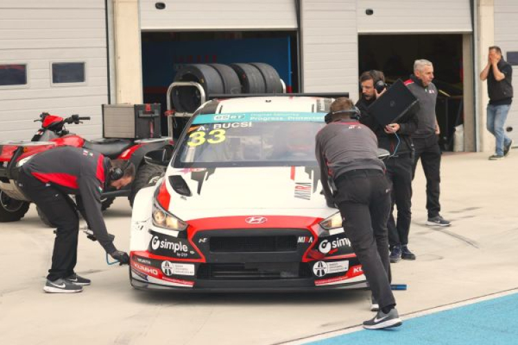 Bucsi győzött a TCR Eastern Europe záró versenyén