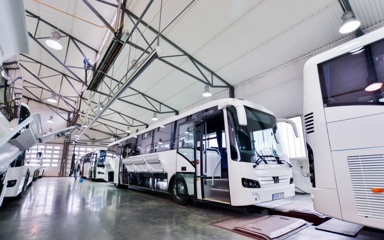Új távolsági buszok jönnek Esztergomba