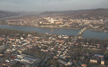 Gondolatok a koronavírusról a kihalt Párkány képeivel - VIDEÓ