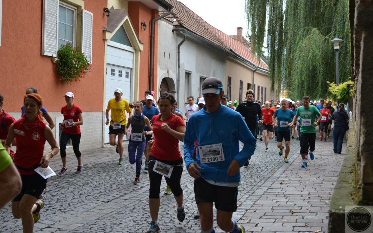 Ötödször futott félmaratont Esztergom