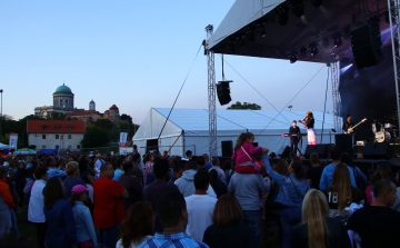Több mint 15 ezren fesztiváloztak Esztergomban