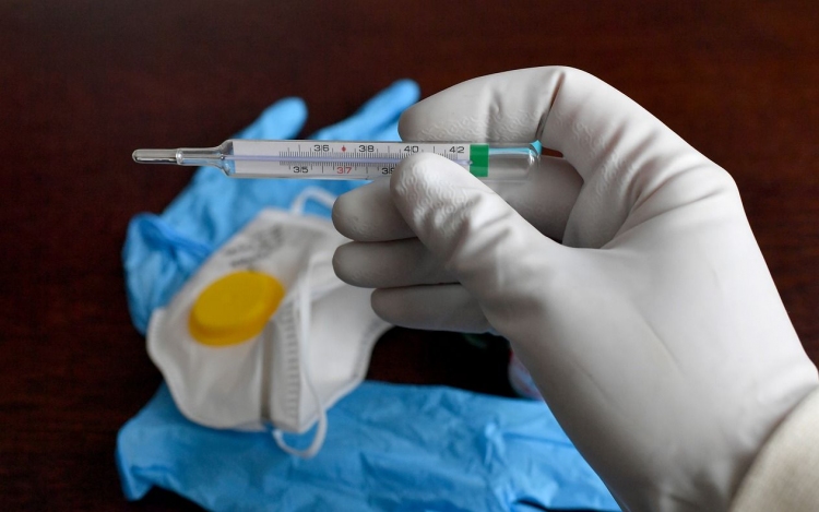 Újabb három koronavírus-fertőzöttet diagnosztizáltak Magyarországon