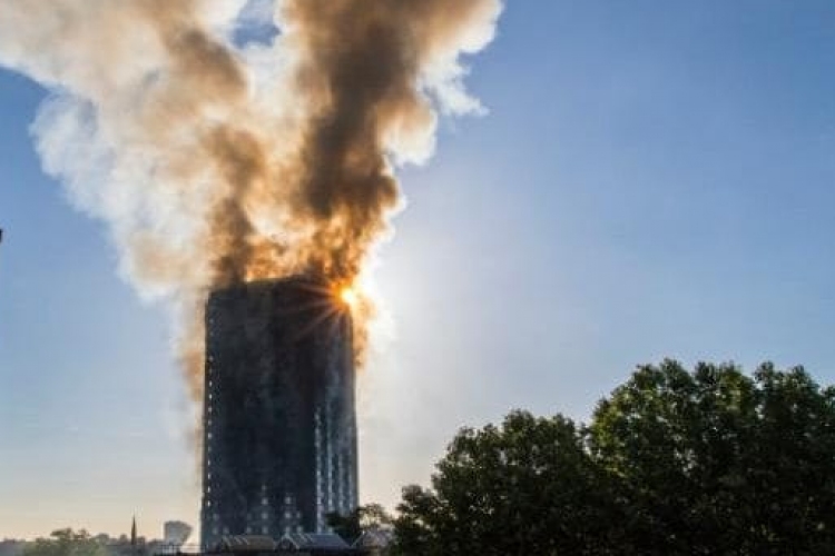 Legalább tizenketten meghaltak a londoni tűzvészben