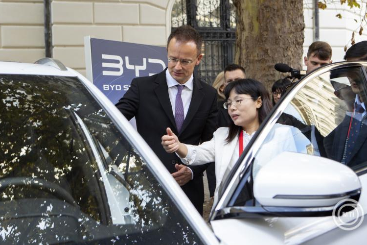 Szijjártó Péter: a gazdasági semlegesség a gyakorlatban is megvalósul Magyarországon