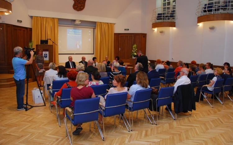 Idén is konferenciával nyitotta a tanévet Pázmány Esztergomban