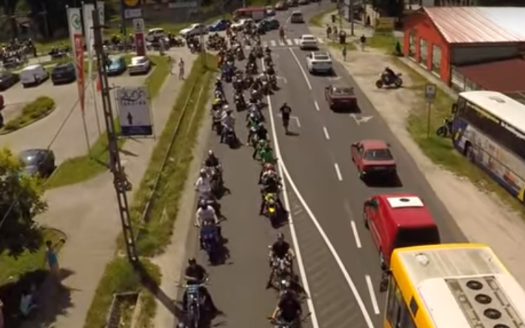 Micsoda látvány a jótékonysági motoros felvonulás! - LÉGI VIDEÓK