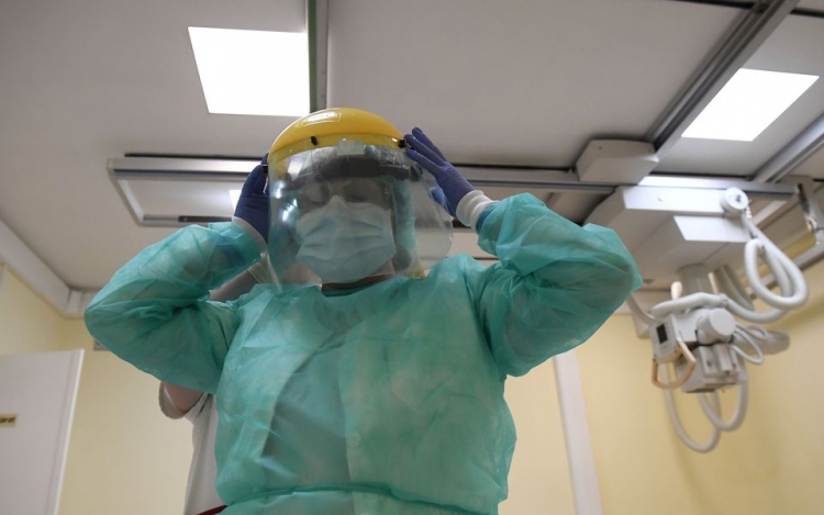 Újabb életeket követelt a koronavírus Magyarországon, megyénkben nőtt a fertőzések száma