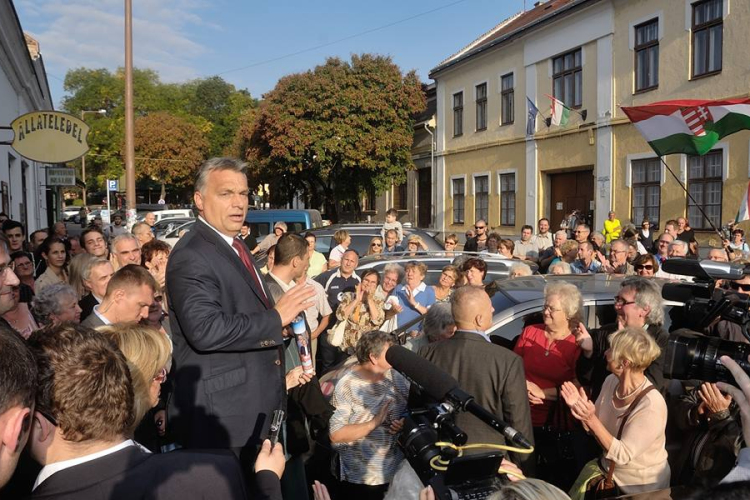 Orbán Viktor: Esztergom nem lehet az elszalasztott lehetőségek városa (videó)