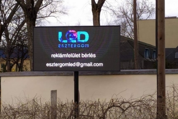 Egyre népszerűbb a LED reklámfelület Esztergomban!
