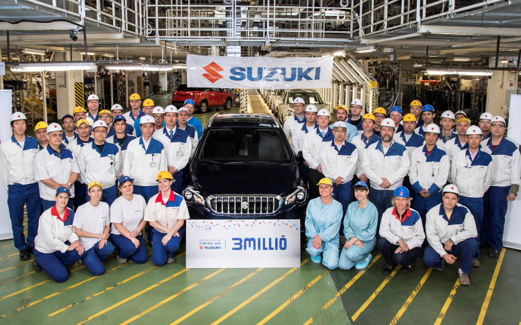 Legördült a gyártósorról a 3 milliomodik Suzuki Esztergomban